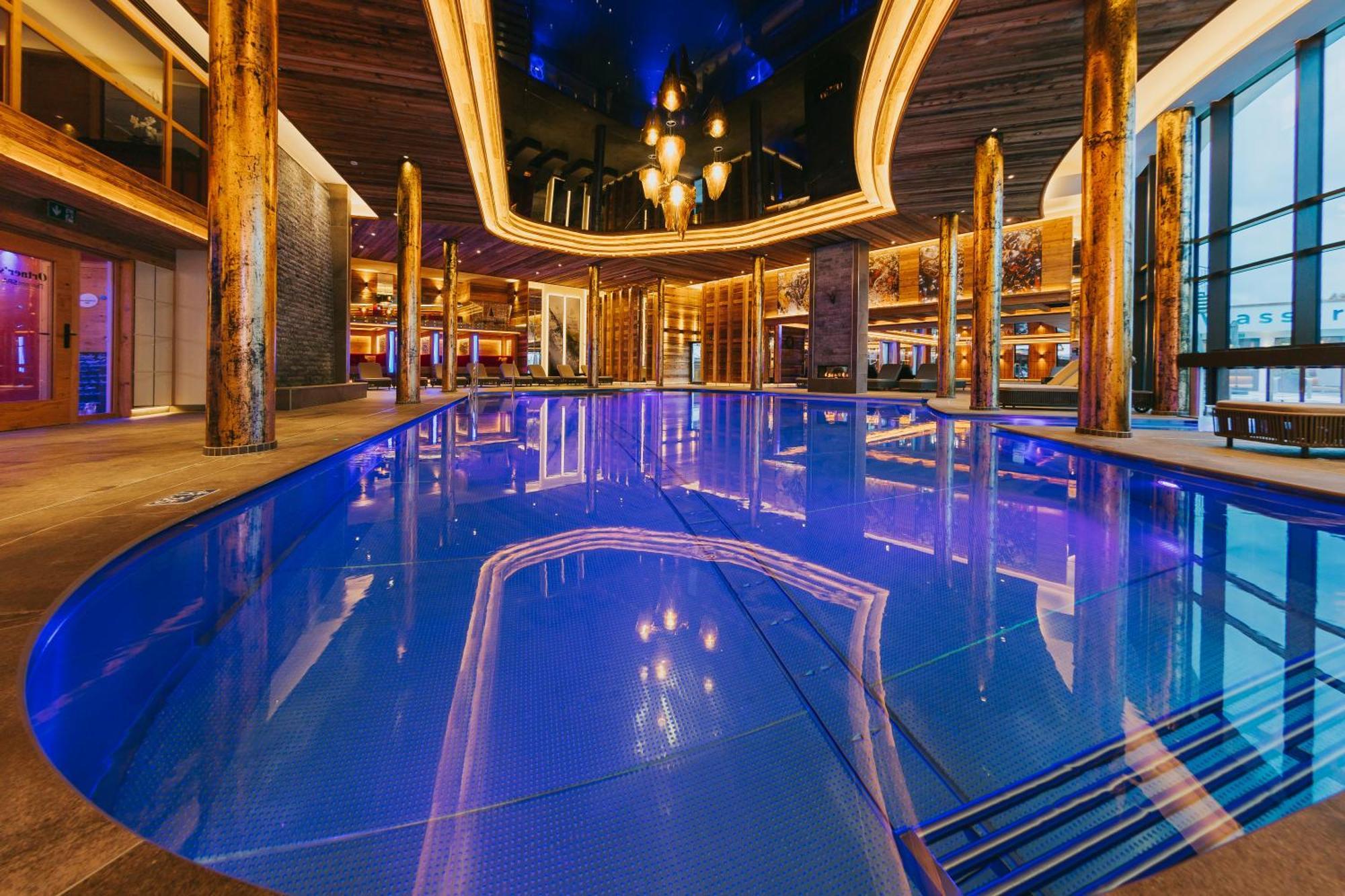 Ortner'S Resort Bad Füssing Εξωτερικό φωτογραφία The pool at the Aqua Dome
