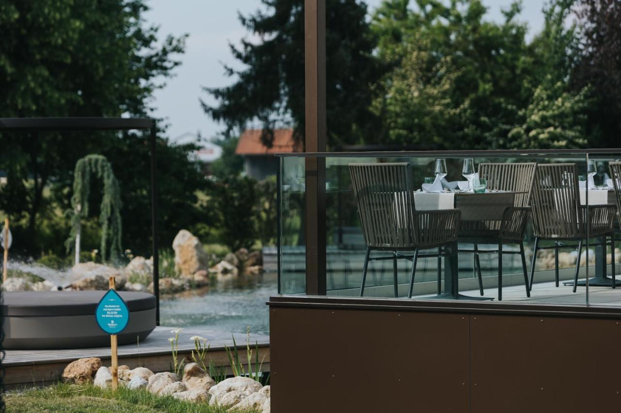 Ortner'S Resort Bad Füssing Εξωτερικό φωτογραφία A glass balustrade